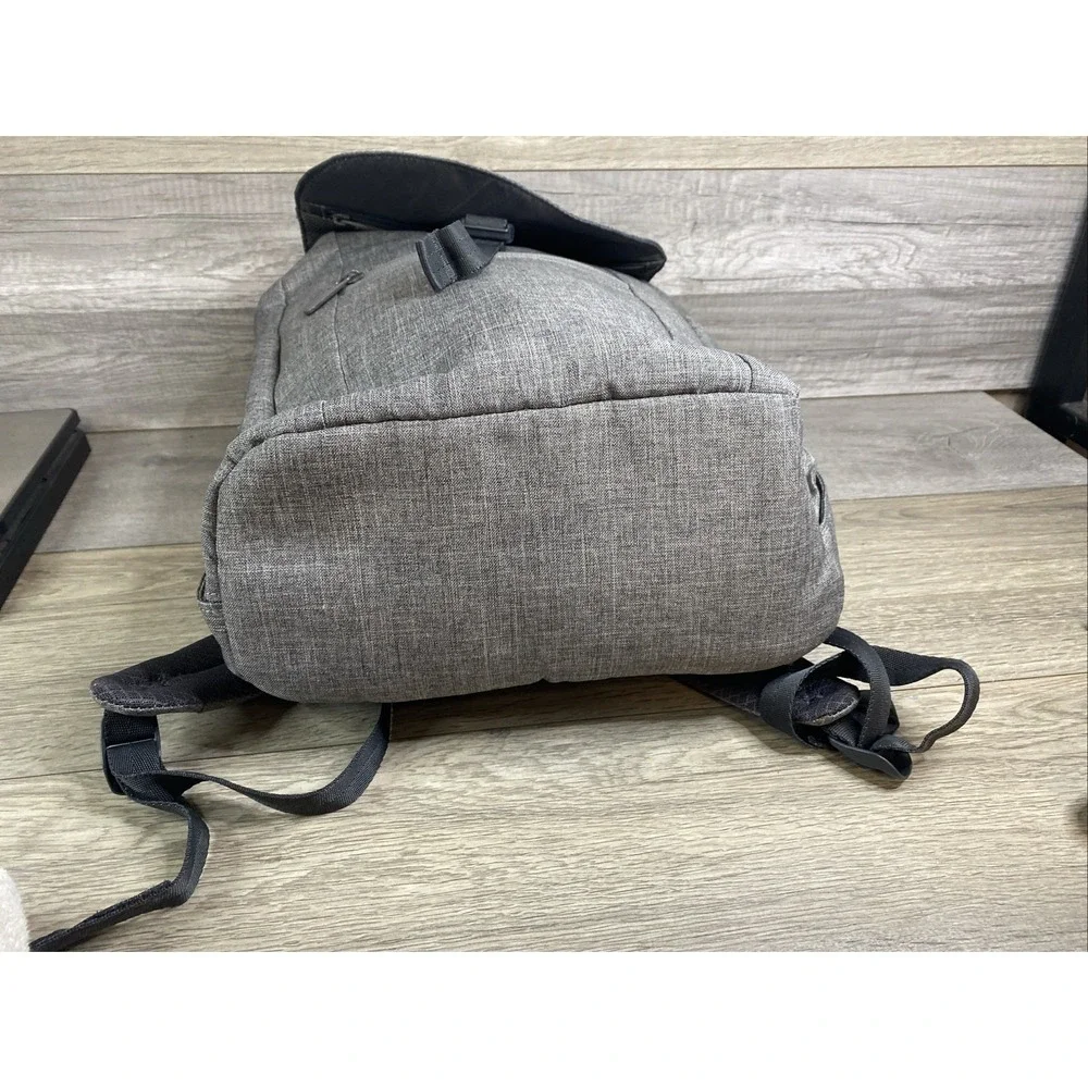 Made By Design Adult Unisex Draw Top Pockets Flat Backpack 17